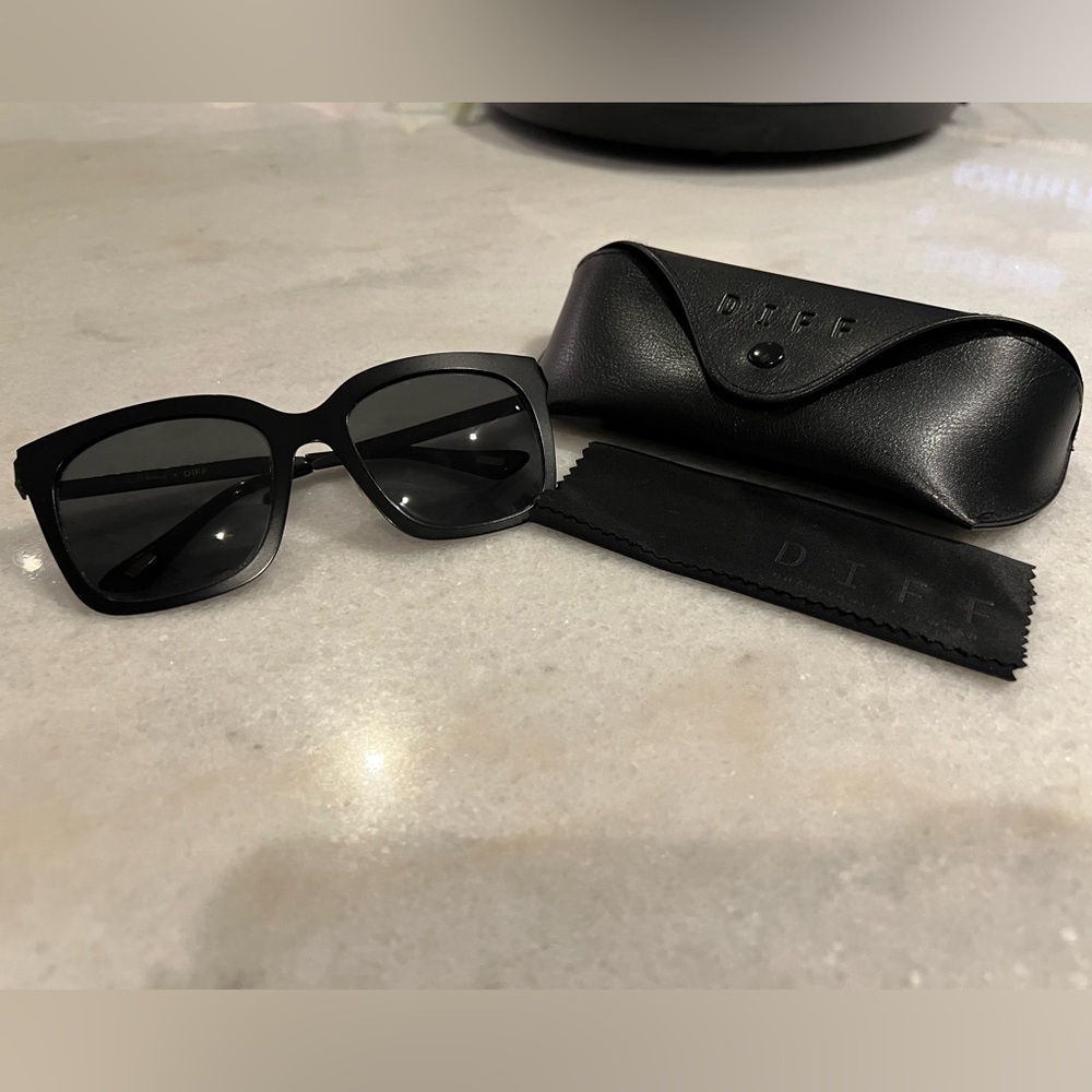 DIFF X Lauren Akins Sunglasses for Women